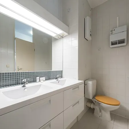 Διαμέρισμα Westhinder 200m From Sea - Happy *